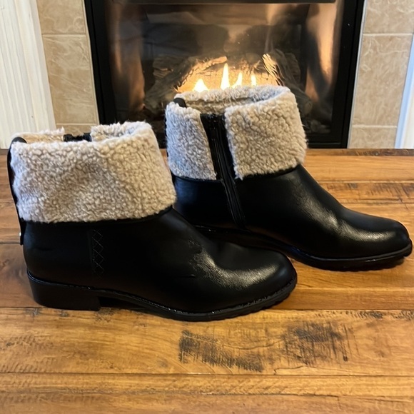 STYLE & Co black booties - Picture 2 of 9